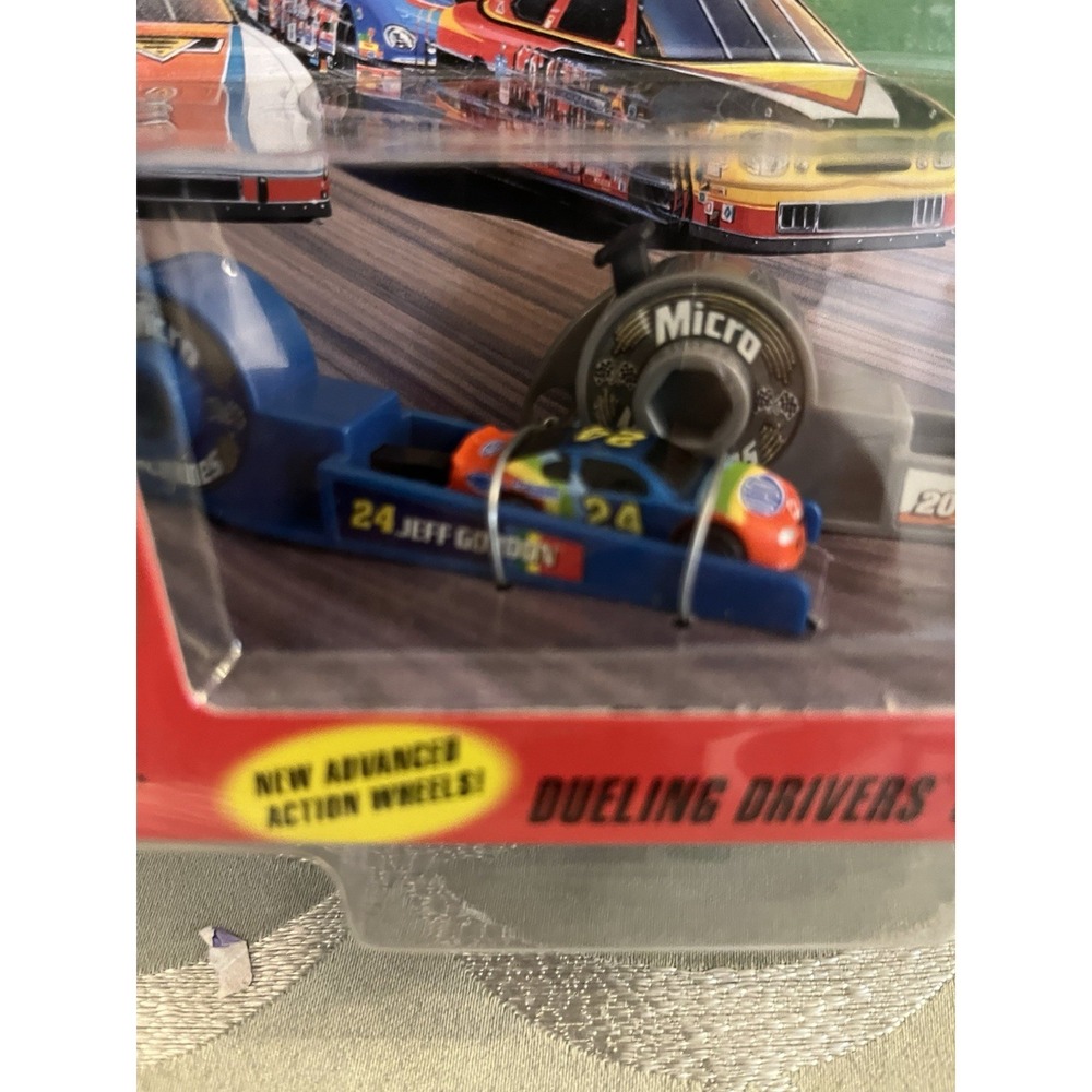 WINNERS CIRCLE MICRO MACHINES NASCAR JEFF GORDON TONY STEWART DUELING DRIVERS - Picture 6 of 16